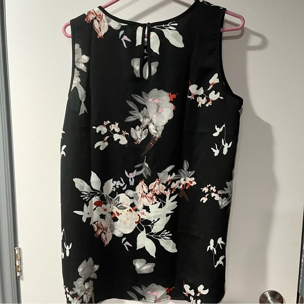 Mario Serrani Black Sleeveless Tank Top - Picture 3 of 3